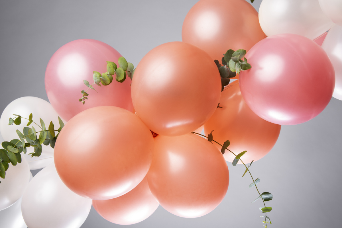 Balloons at a wedding: a unique decoration that makes an impression