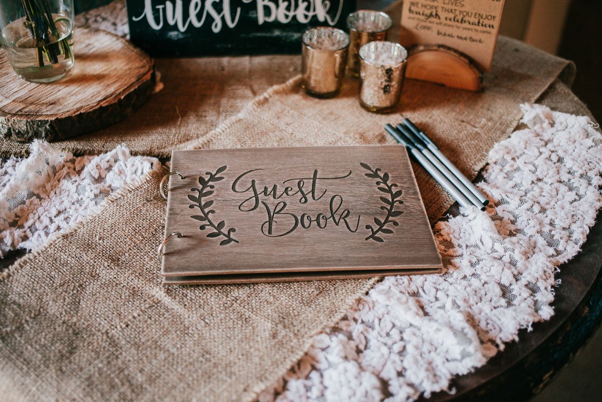 Wedding guest souvenirs - what to decide on