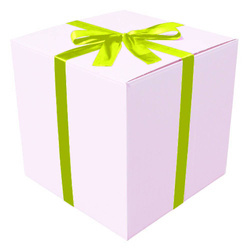 WHITE CARDBOARD BOX - with green ribbon - 50x50x50cm