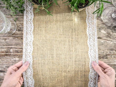 Jute runner with lace - 0.28 x 2.75 m