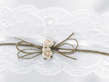 Wedding ring pillow - Lace - Linen string - 16 x 16 cm